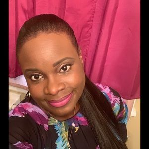 Meet your Posher, Keesa